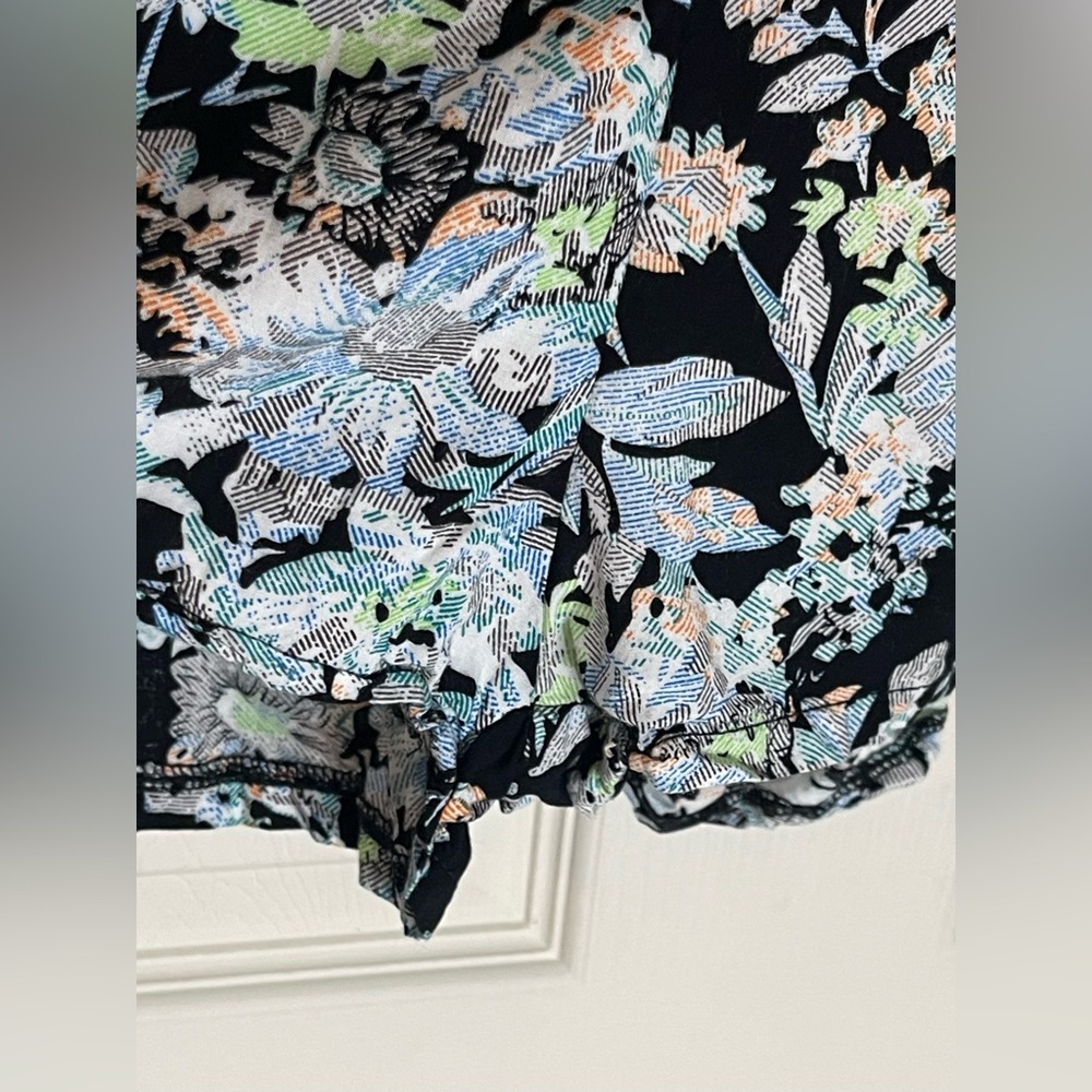 LOLA Floral Jumper Spaghetti Straps in Black and Blue Size Large - Picture 5 of 7